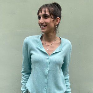 Sutton Studio Cashmere Long-Sleeve Sweater in turquoise